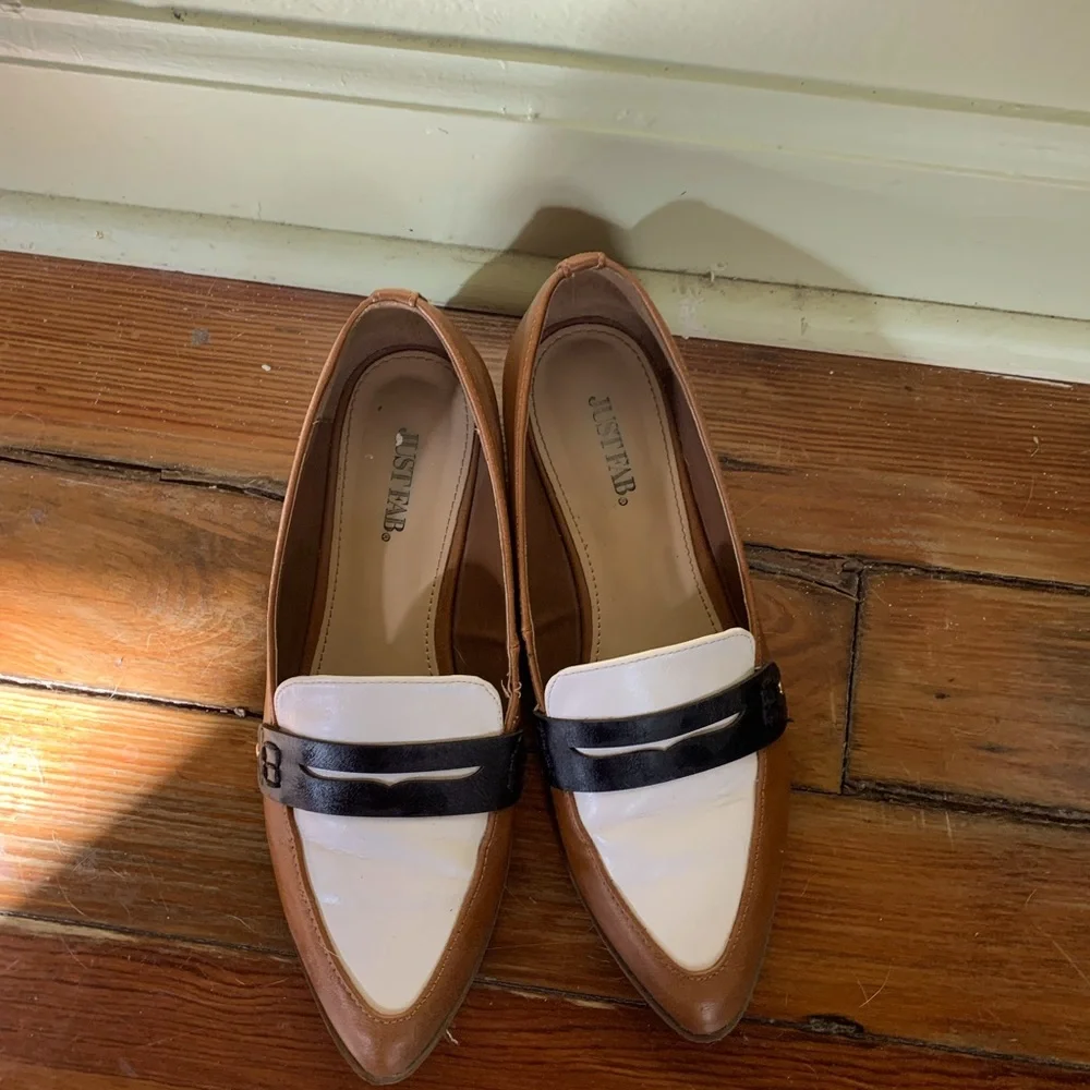Perfect Neutral Flat! 🖤🤎🤍 - Picture 1 of 6